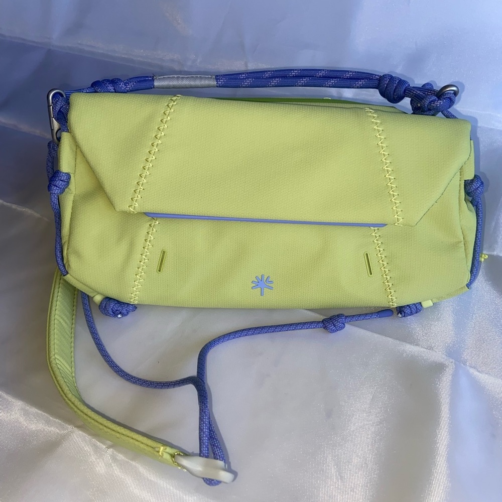 PGYTECH OneGo Pocket Sling 2L Lime Green-Never Used, No Tags, Mint